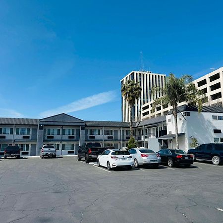 Surestay By Best Western Fresno Central Zewnętrze zdjęcie