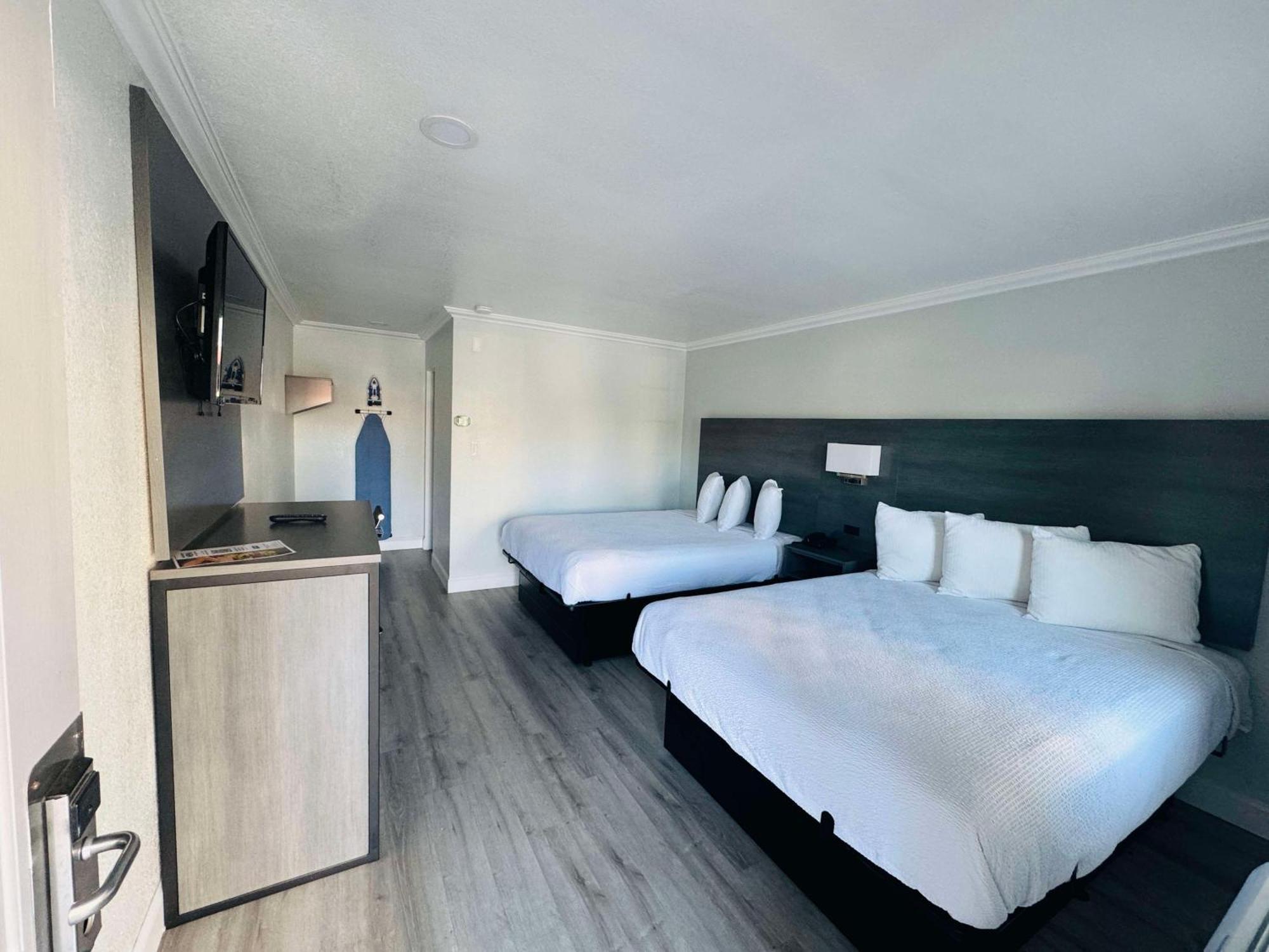 Surestay By Best Western Fresno Central Zewnętrze zdjęcie