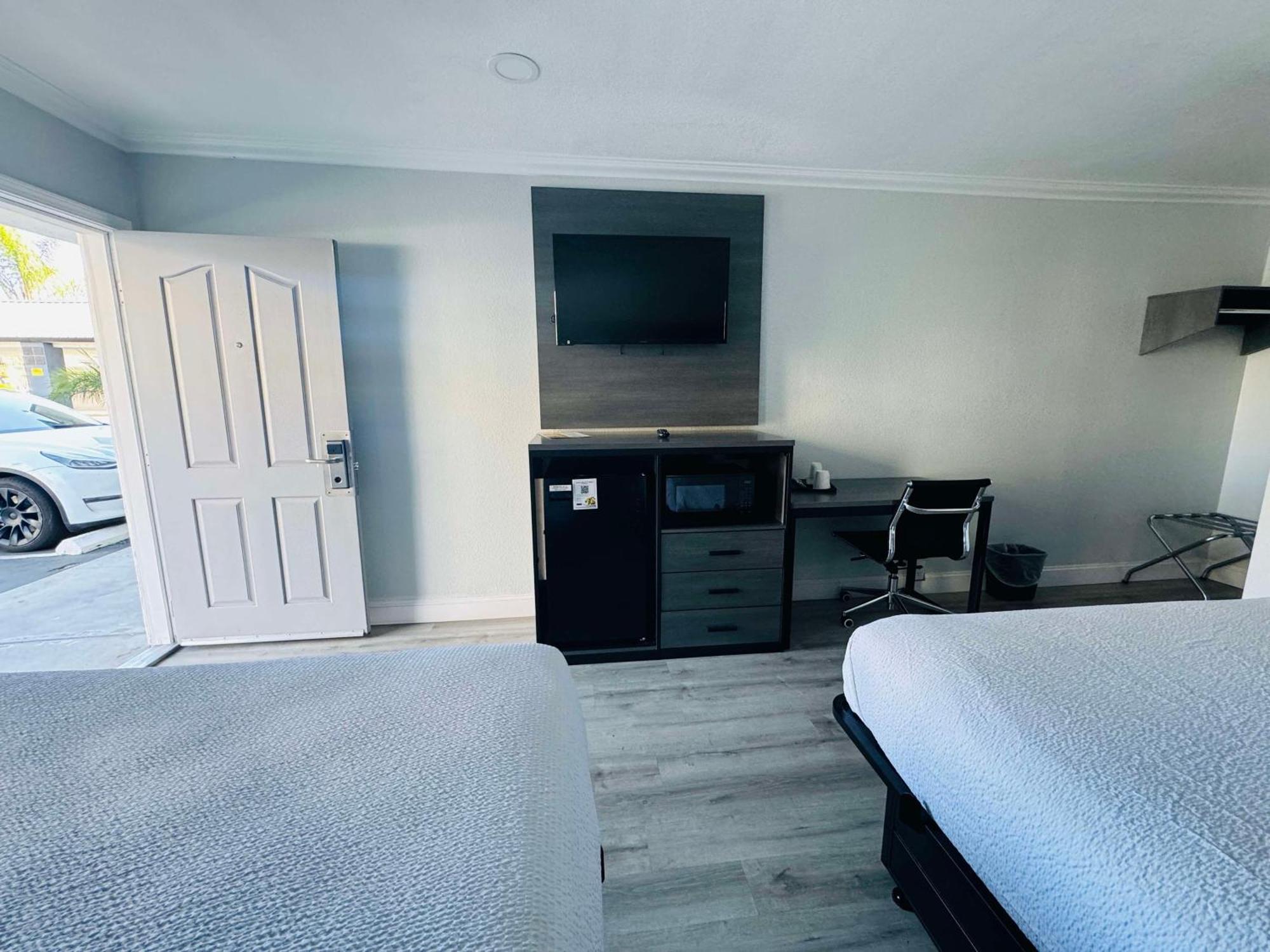 Surestay By Best Western Fresno Central Zewnętrze zdjęcie
