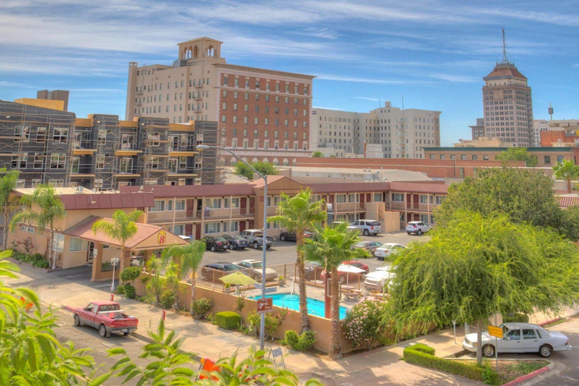 Surestay By Best Western Fresno Central Zewnętrze zdjęcie