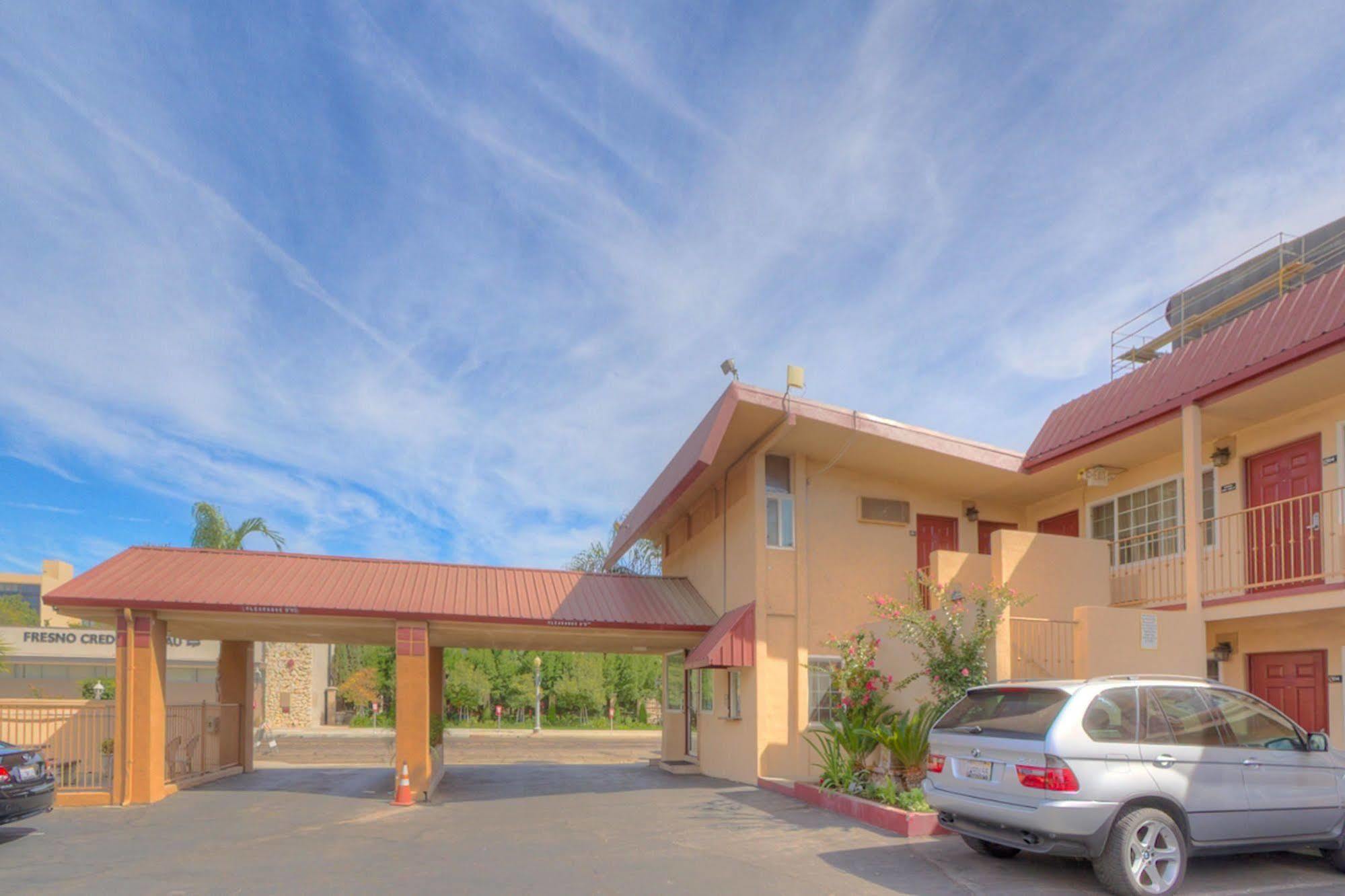 Surestay By Best Western Fresno Central Zewnętrze zdjęcie